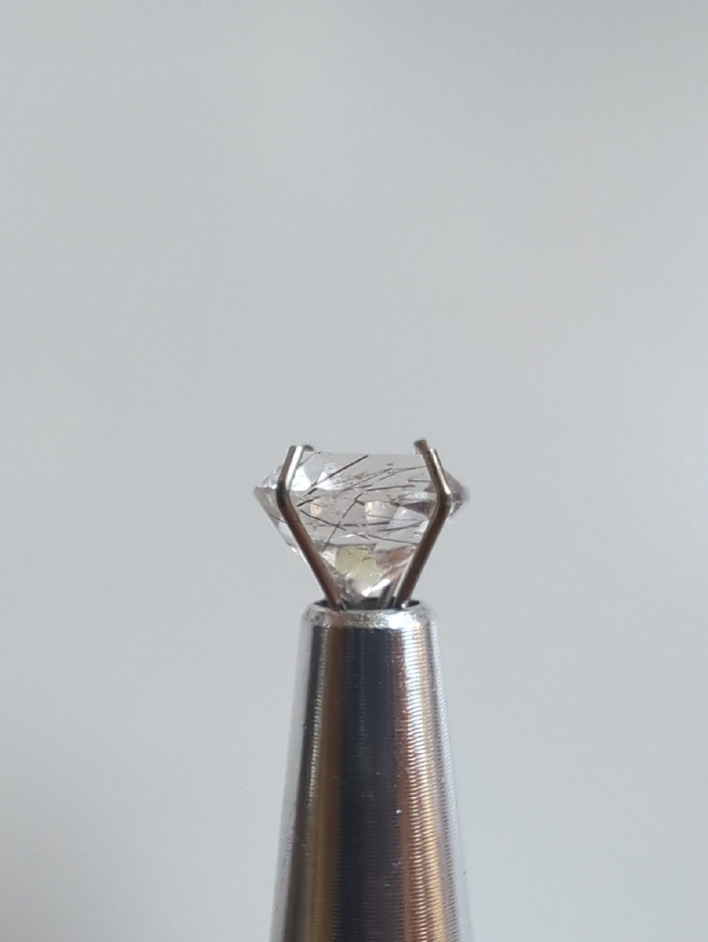 Rutilated Quartz 1.7 Carat Round Faceted Loose Gemstone - Picture 11 of 15